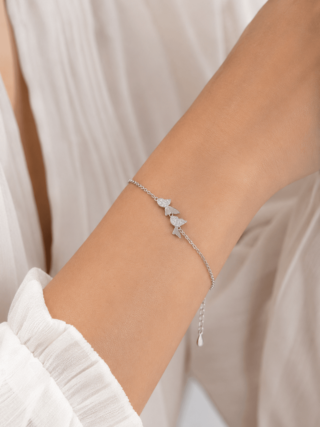 Fluttering Hearts Bracelet 